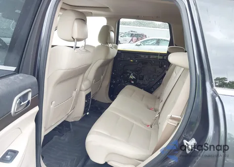 2014 Jeep Grand Cherokee Laredo z USA, uszkodzony, nr VIN 1C4RJFAG2EC482608